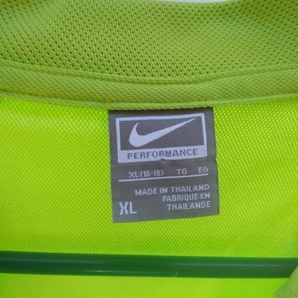 Nike performance top